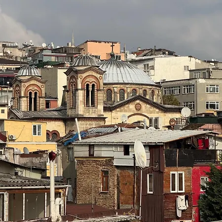 Nest Κωνσταντινούπολη